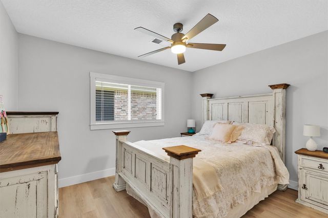 6913 Gentle Breeze Drive, Willis, TX 77318