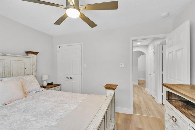 6913 Gentle Breeze Drive, Willis, TX 77318