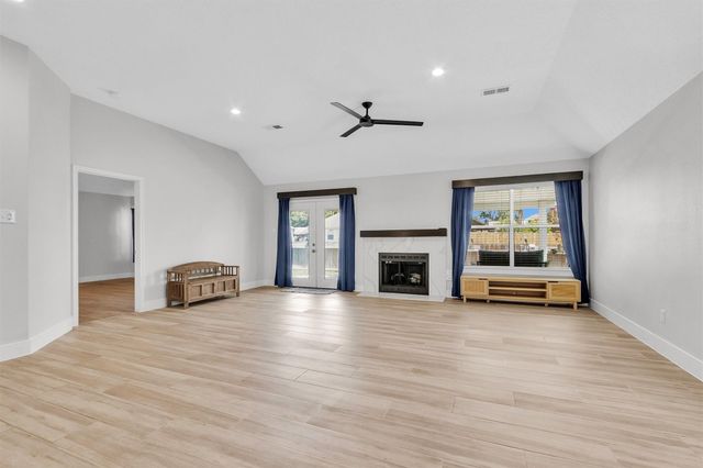 6913 Gentle Breeze Drive, Willis, TX 77318