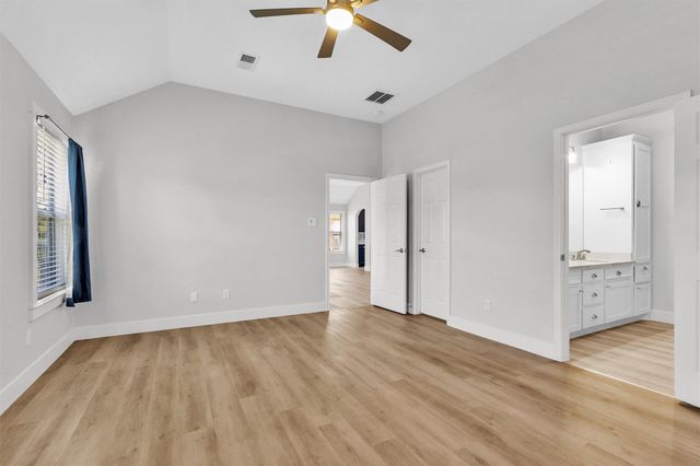 6913 Gentle Breeze Drive, Willis, TX 77318