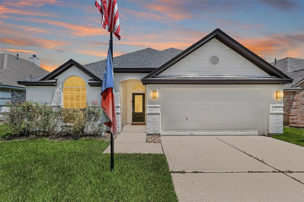 6913 Gentle Breeze Drive, Willis, TX 77318