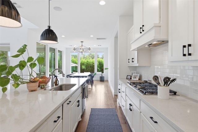 11609 Lake Stone DR 71, Austin, TX 78738
