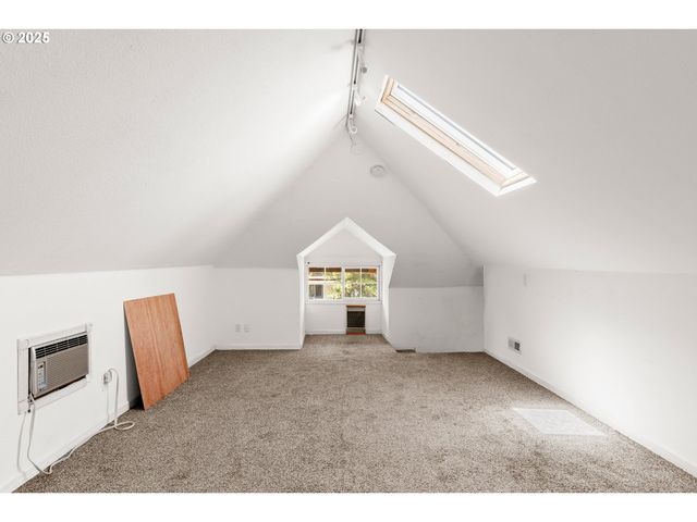 2906 Ne 57TH Ave, Portland, OR 97213