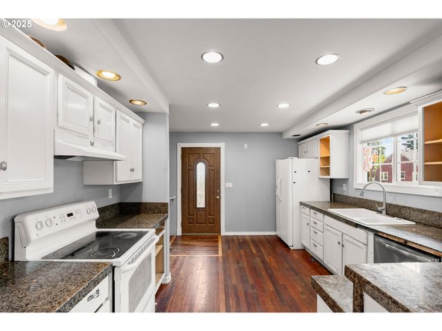 2906 Ne 57TH Ave, Portland, OR 97213