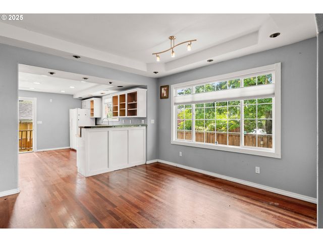 2906 Ne 57TH Ave, Portland, OR 97213