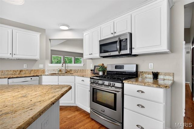 1009 Marions Cove Drive, Lake St Louis, MO 63367