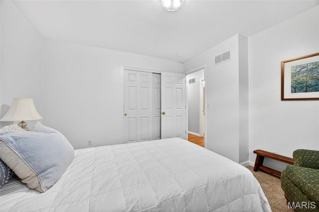 1009 Marions Cove Drive, Lake St Louis, MO 63367