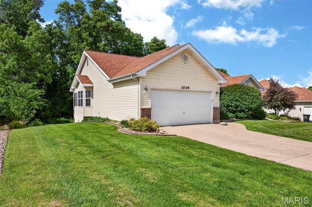 1009 Marions Cove Drive, Lake St Louis, MO 63367