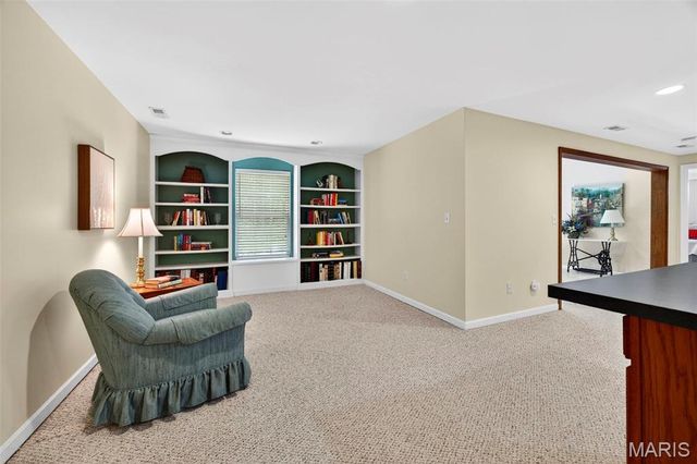 1009 Marions Cove Drive, Lake St Louis, MO 63367