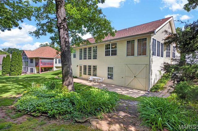 1009 Marions Cove Drive, Lake St Louis, MO 63367