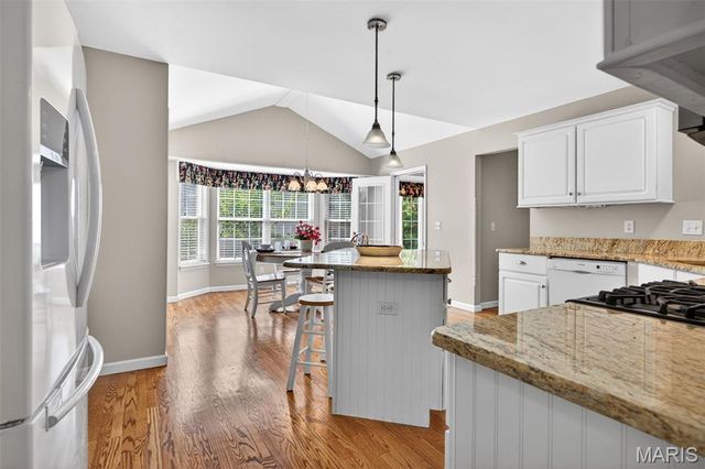 1009 Marions Cove Drive, Lake St Louis, MO 63367