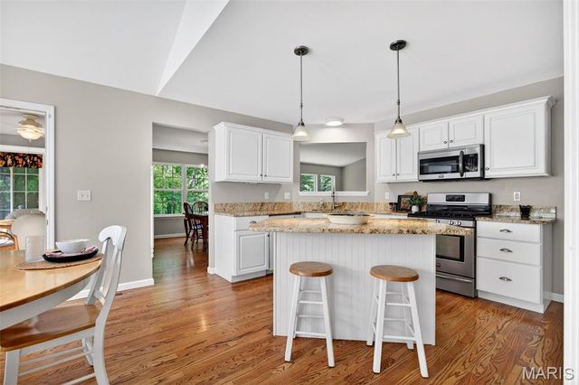 1009 Marions Cove Drive, Lake St Louis, MO 63367