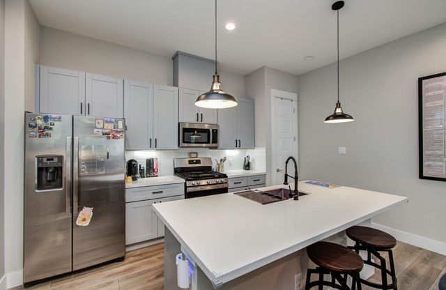 1221 W Tidwell Road, Houston, TX 77091