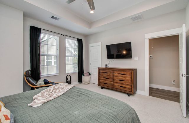 1221 W Tidwell Road, Houston, TX 77091