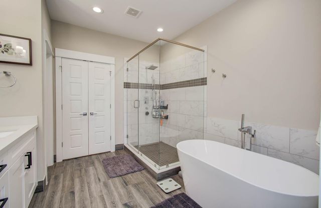 1221 W Tidwell Road, Houston, TX 77091