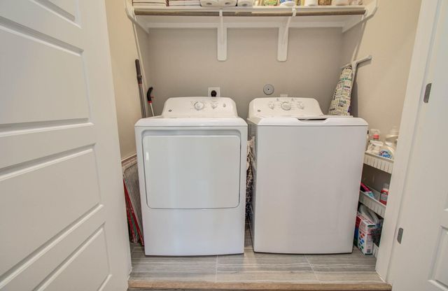 1221 W Tidwell Road, Houston, TX 77091