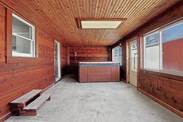 234 W Central St, Greenwich, KS 67055