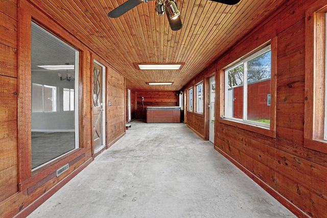 234 W Central St, Greenwich, KS 67055