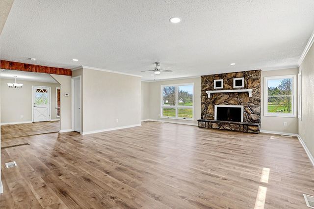 234 W Central St, Greenwich, KS 67055