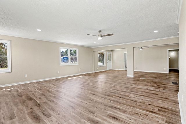 234 W Central St, Greenwich, KS 67055