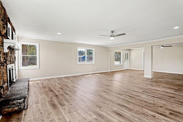 234 W Central St, Greenwich, KS 67055