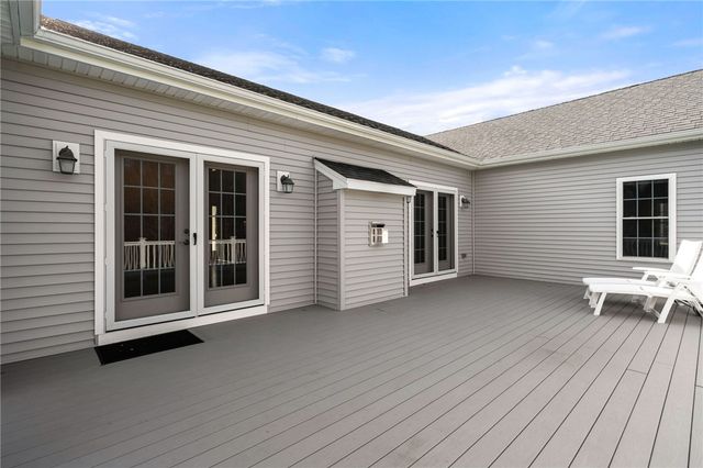 20 Peggy Drive, Cumberland, RI 02864