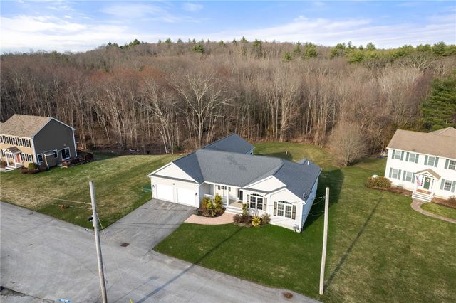 20 Peggy Drive, Cumberland, RI 02864