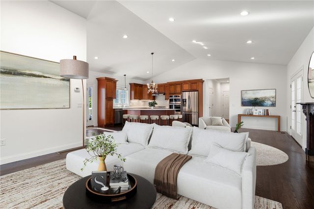 20 Peggy Drive, Cumberland, RI 02864