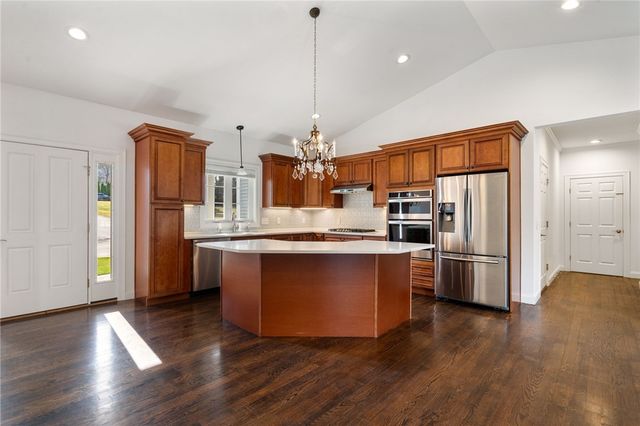 20 Peggy Drive, Cumberland, RI 02864