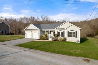 20 Peggy Drive, Cumberland, RI 02864