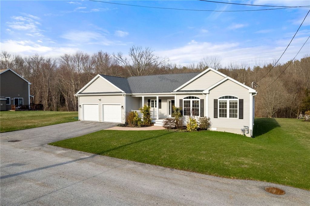 20 Peggy Drive, Cumberland, RI 02864