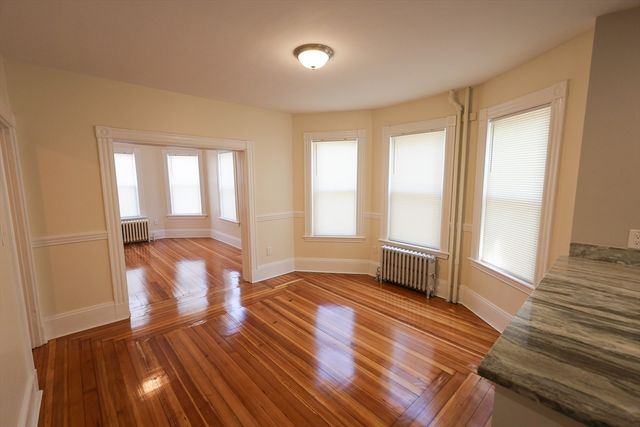 32 Robinson Street 1A, Boston, MA 02122