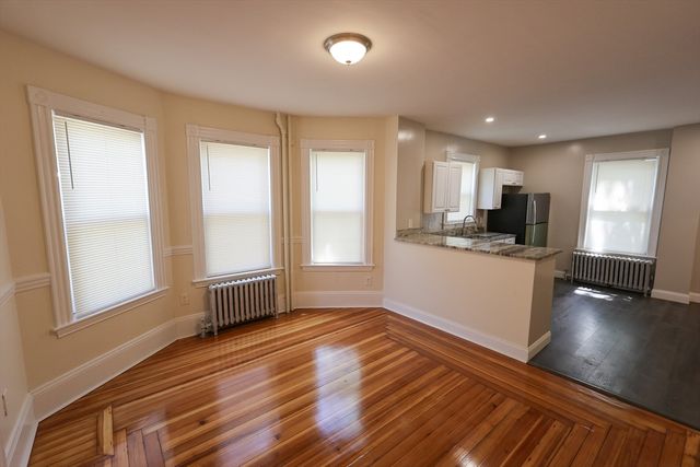 32 Robinson Street 1A, Boston, MA 02122