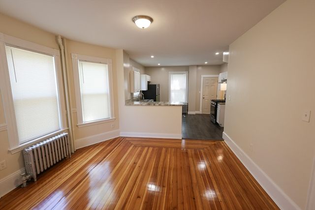 32 Robinson Street 1A, Boston, MA 02122