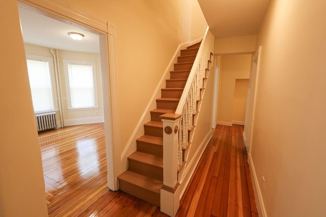 32 Robinson Street 1A, Boston, MA 02122