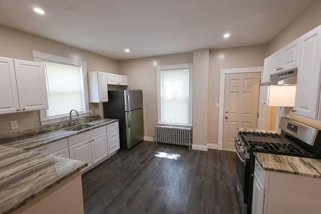 32 Robinson Street 1A, Boston, MA 02122