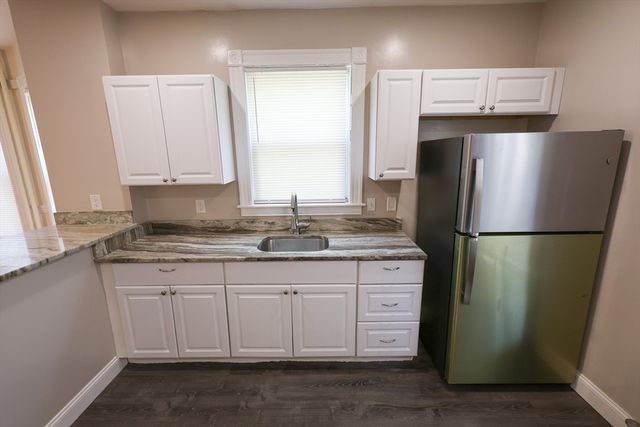 32 Robinson Street 1A, Boston, MA 02122