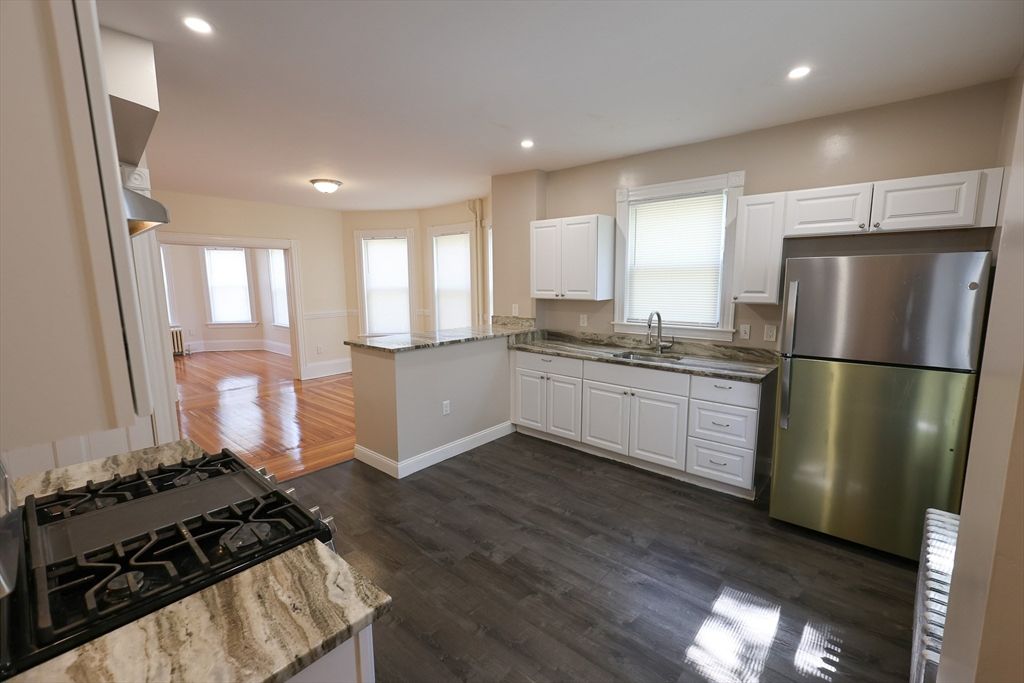 32 Robinson Street 1A, Boston, MA 02122