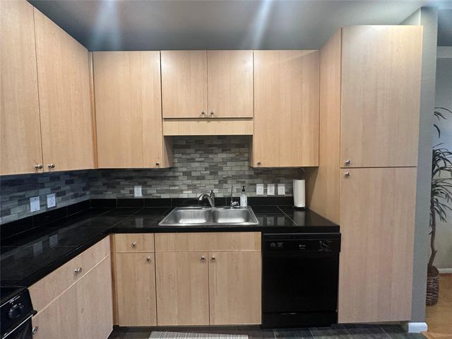 3505 Sage Road 1107, Houston, TX 77056