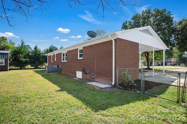 1803 Sulphur Springs Road, Shelby, NC 28152
