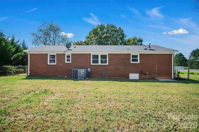 1803 Sulphur Springs Road, Shelby, NC 28152