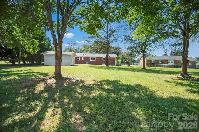 1803 Sulphur Springs Road, Shelby, NC 28152