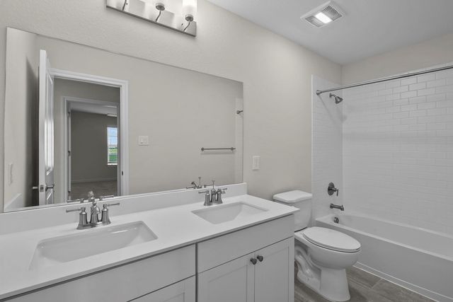 12926 Old Fashion Circle, Mont Belvieu, TX 77535