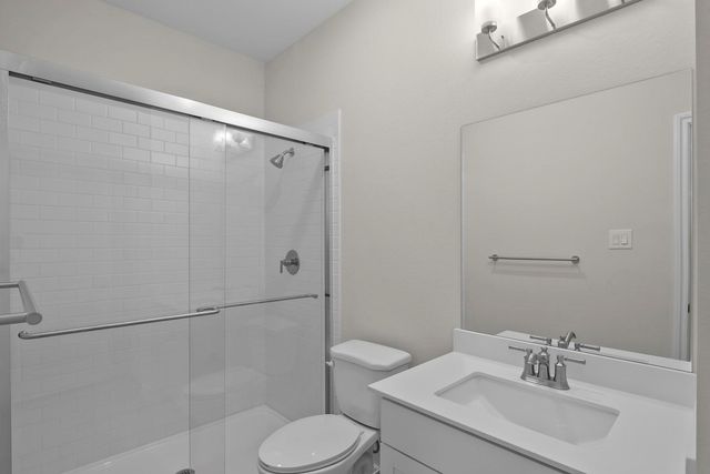 12926 Old Fashion Circle, Mont Belvieu, TX 77535