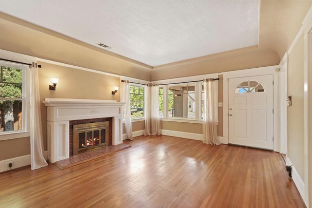 411 Bedford Rd., Stockton, CA 95204