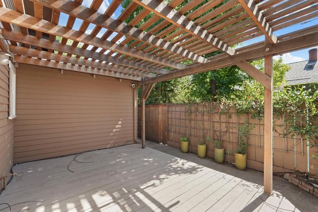 411 Bedford Rd., Stockton, CA 95204