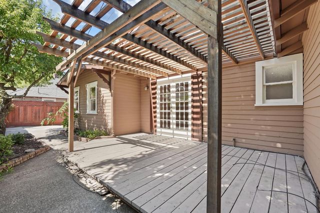 411 Bedford Rd., Stockton, CA 95204