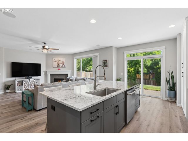 416 Banner Ln, Newberg, OR 97132
