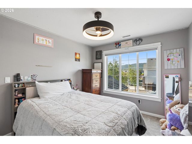 416 Banner Ln, Newberg, OR 97132