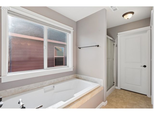 416 Banner Ln, Newberg, OR 97132